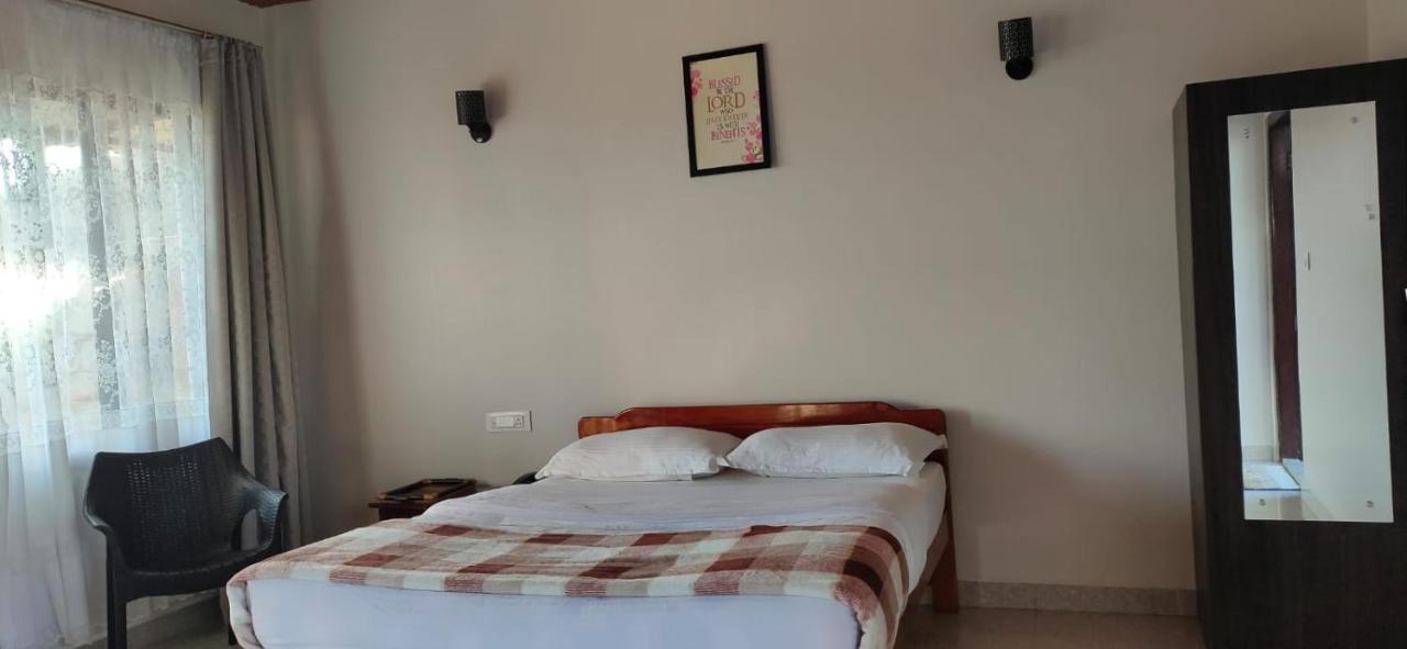 Hillscape Hotel เชร์ราปุนจี ภายนอก รูปภาพ