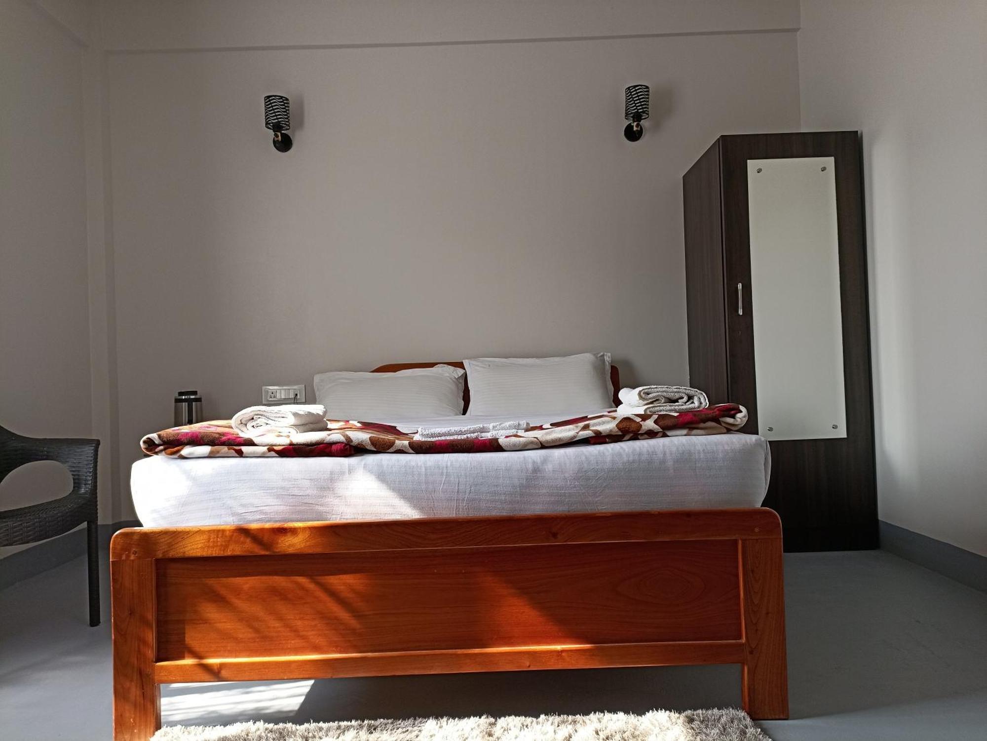 Hillscape Hotel เชร์ราปุนจี ภายนอก รูปภาพ